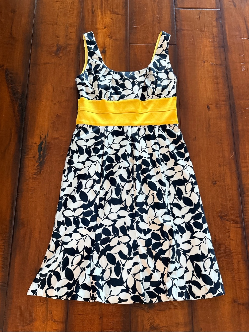 Donna Ricco Navy and White Floral Dress with Yellow Sash